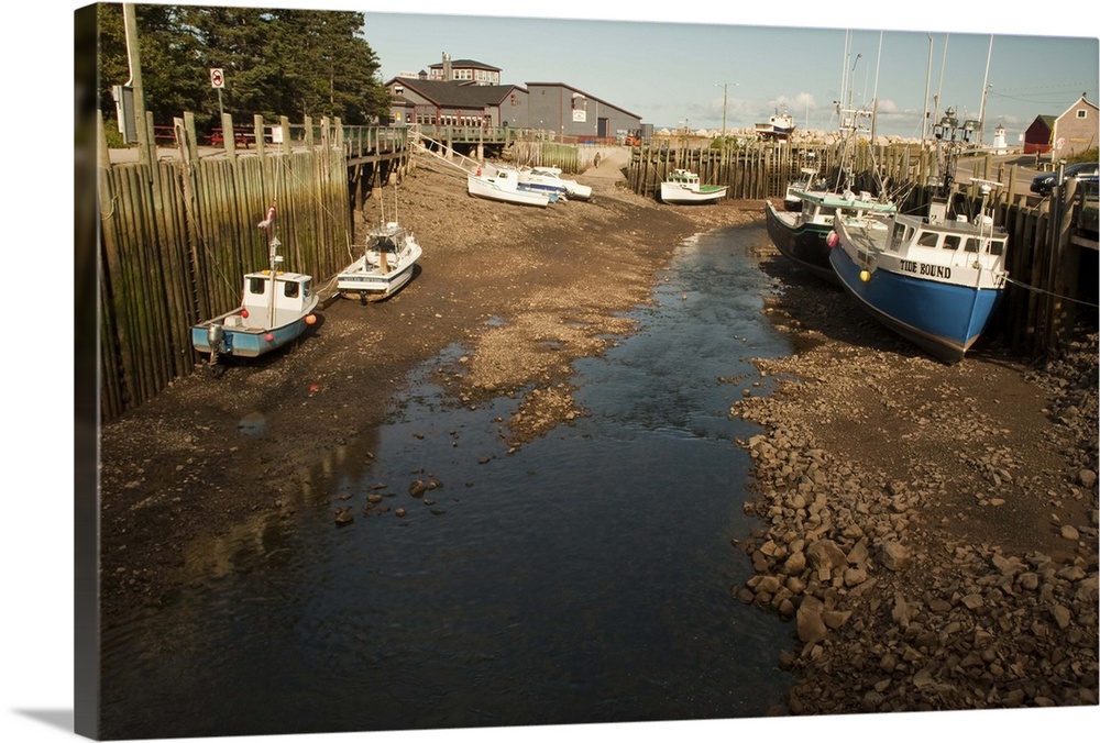 North America, Canada, Nova Scotia, Hall's Harbour, Bay of Fundy at Low Tide