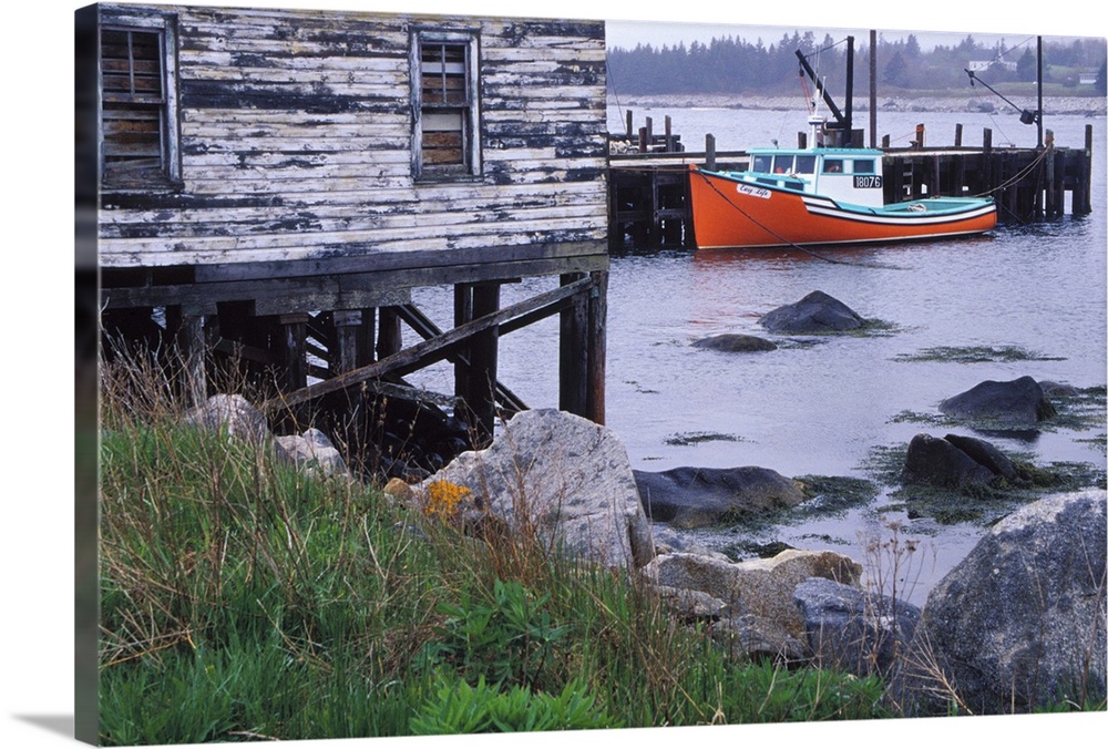 N.A. Canada, Nova Scotia, Hunts Point.  Lobster boats at dock in harbor.