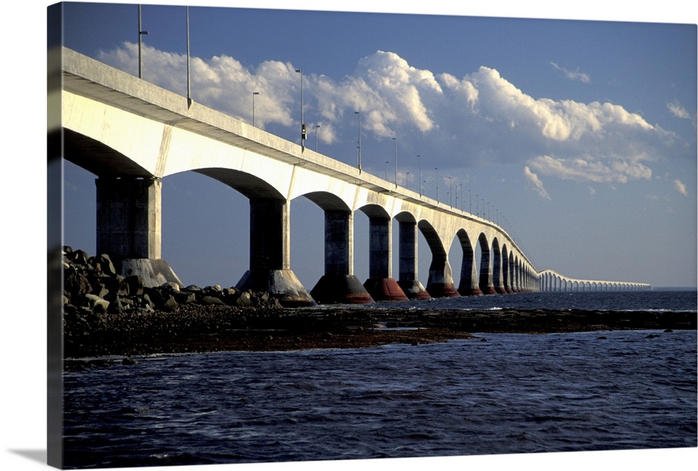 NA, Canada, Nova Scotia, Prince Edward Island.Confederation Bridge links Prince Edward Island to New Brunswick