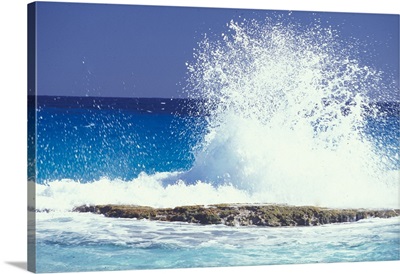 Caribbean, Bahamas, Long Island, Crashing waves