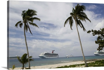Cayman Islands, Grand Cayman, Georgetown, Cruise Ships