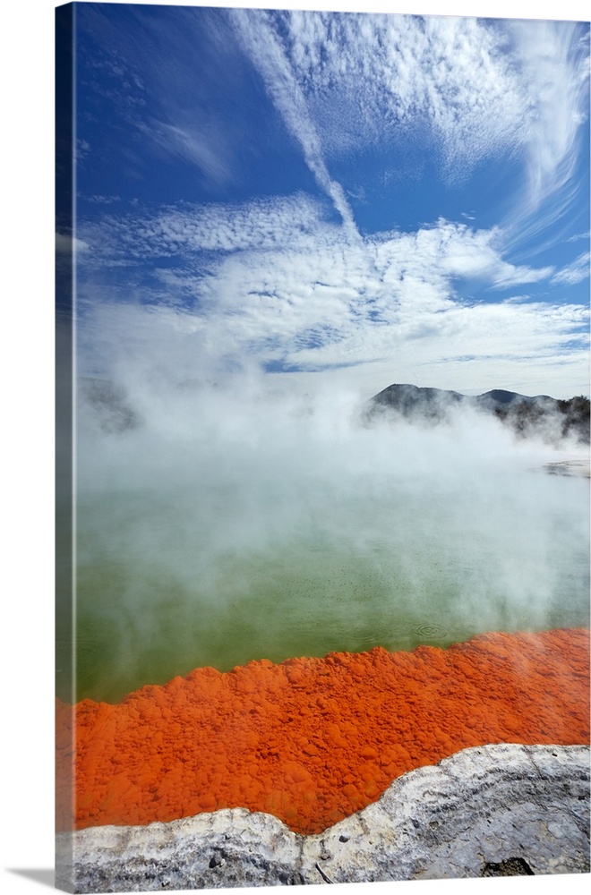 Champagne Pool, Waiotapu Thermal Reserve, near Rotorua, North Island, New Zealand