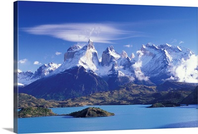 Chile, Patagonia, Torres Del Paine National Park, Cuernos del Paine