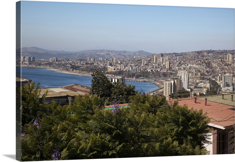 South America, Chile, Valparaiso. Overview of city and the bay. (UNESCO World Heritage Site).