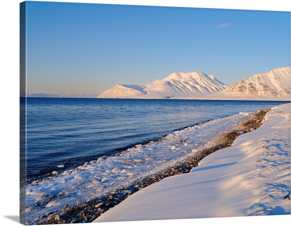 Coastline near Longyearbyen, the capital of Svalbard on the island of Spitsbergen, Norway.