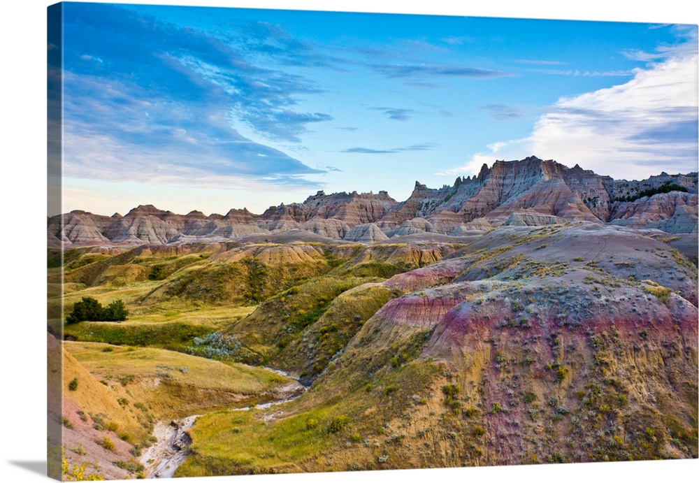 colored hills and valleys, Badlands Loop Trail, Badlands National Park, South Dakota, USA