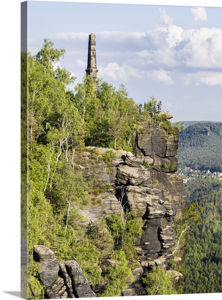 Elbe Sandstone Mountains. Mount Lilienstein, Monument for the house of Wettin, Germany, Saxony.