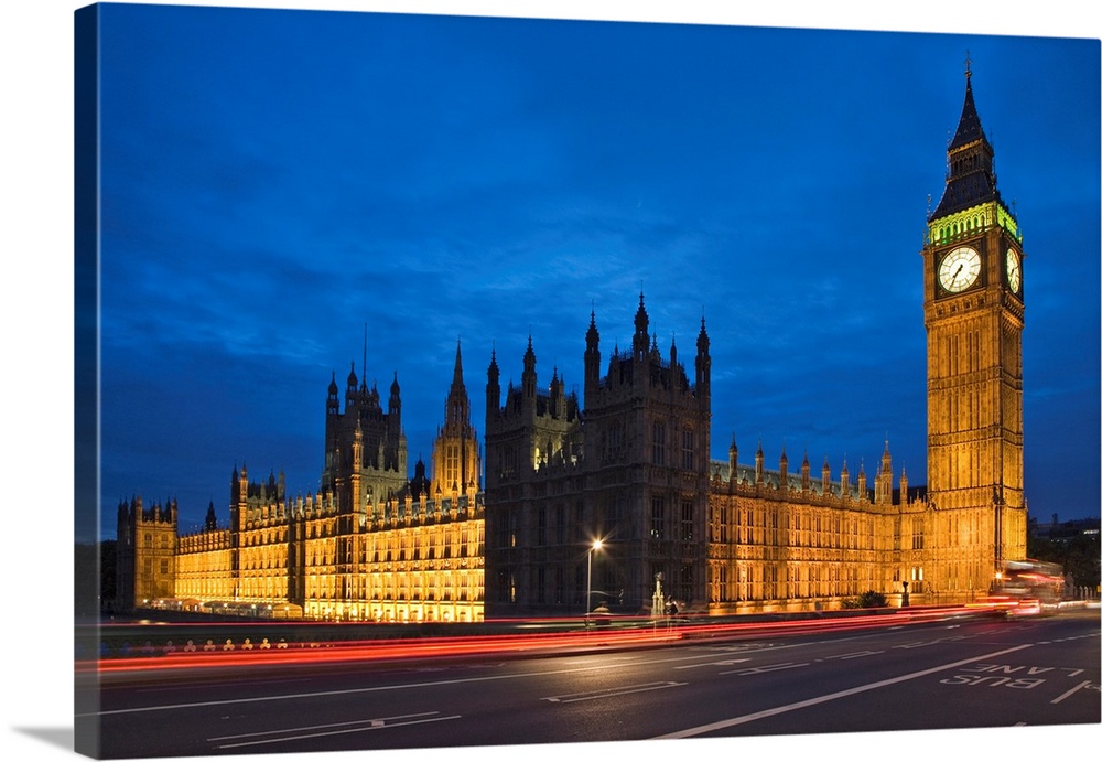 Europe, England, London. Big Ben and Palace of Westminster.