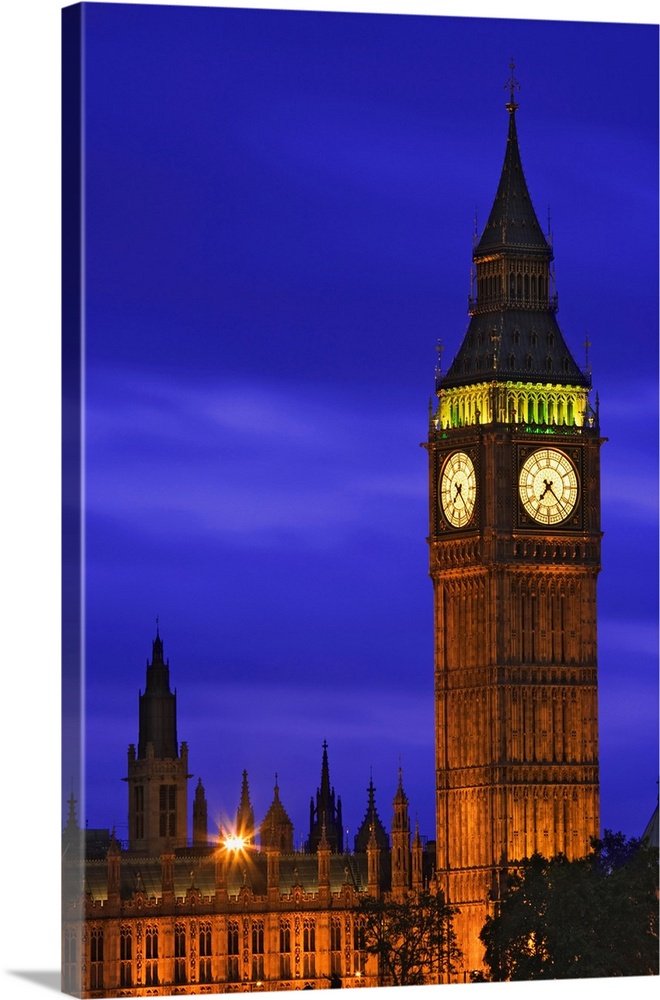 Europe, England, London. Big Ben and Palace of Westminster at twilight.