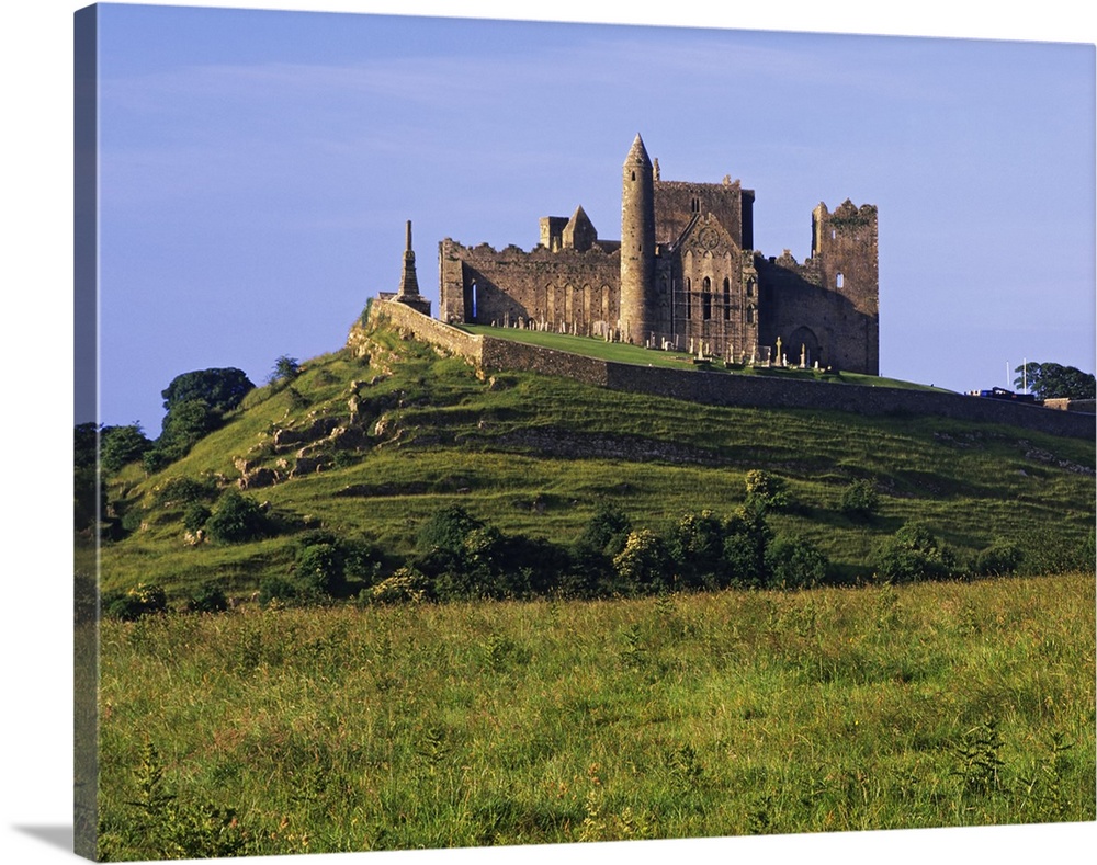 Europe, Ireland. Rock of Cashel medieval castle.