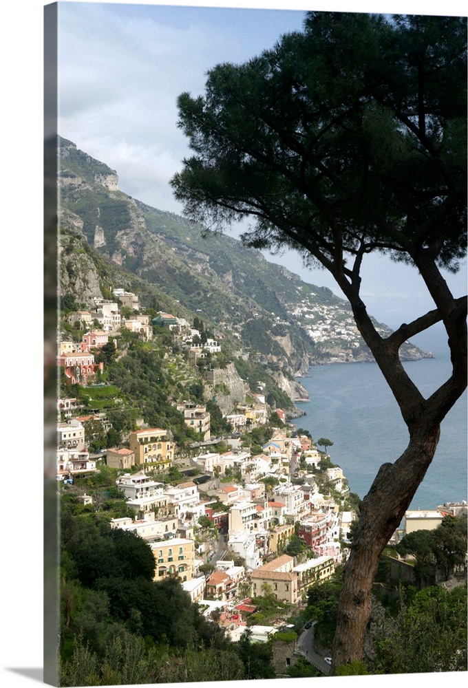Europe, Italy, Campania (Amalfi Coast) POSITANO: Town View / Daytime