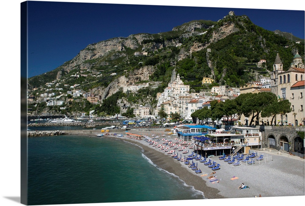 ITALY-Campania-(Amalfi Coast)-AMALFI:.Town View with Beach / Morning... Walter Bibikow 2005