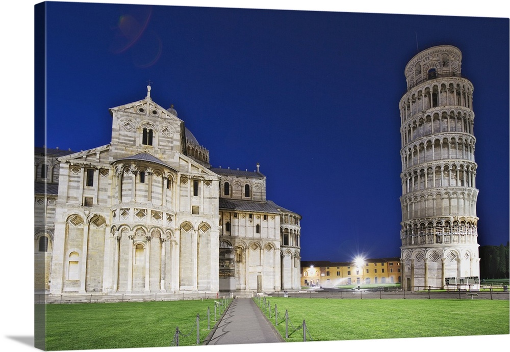 Europe, Italy, Pisa. Pisa Cathedral and Leaning Tower.