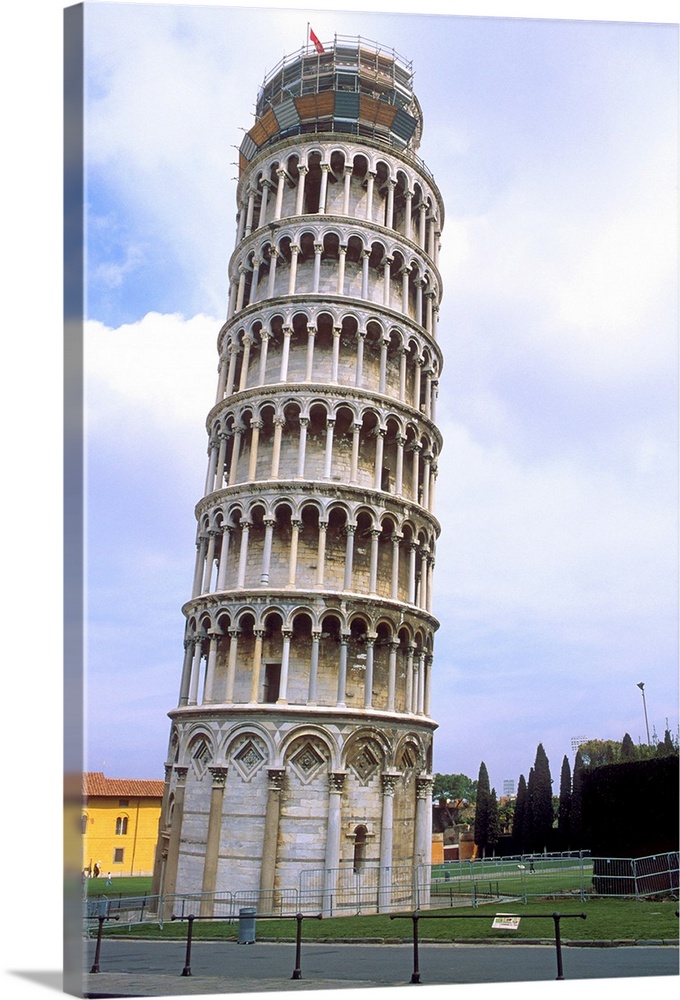 Europe, Italy, Piza..Leaning Tower of Pisa.