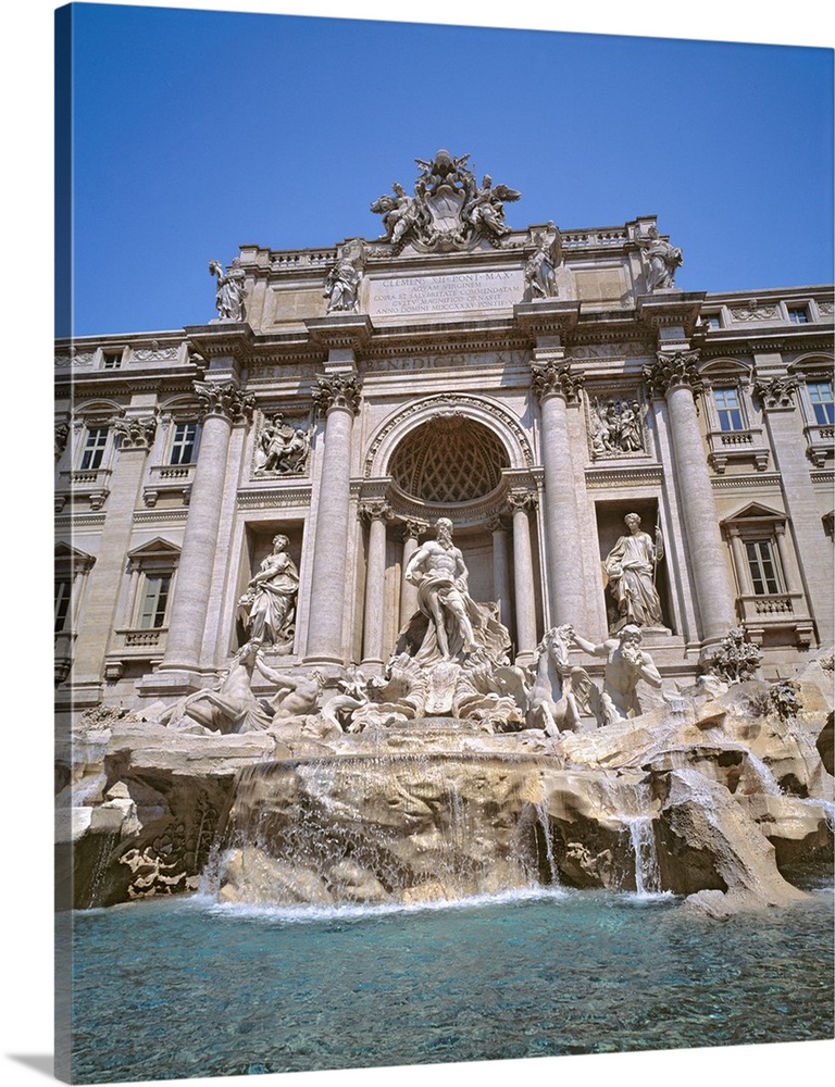 Europe, Italy, Rome. Coins collect in the waters of Trevi Fountain in Rome, Italy.