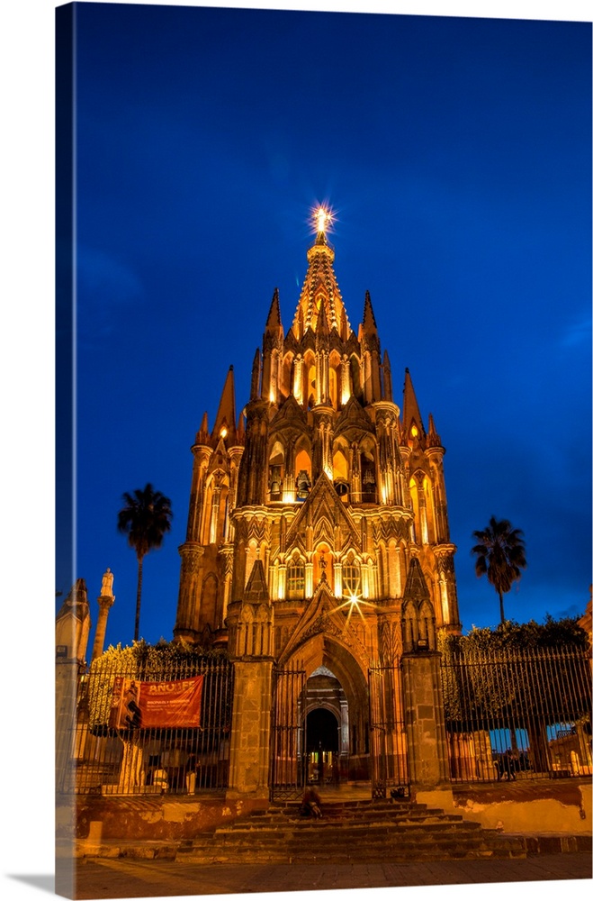 Evening Lights Parroquia Archangel Church San Miguel de Allende, Mexico .