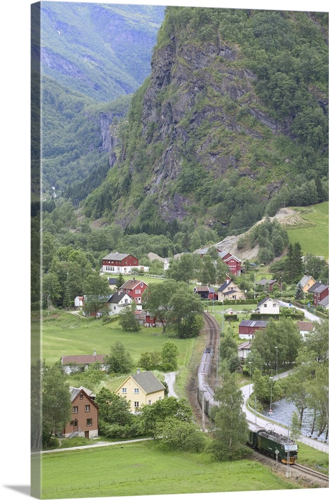 The Fl.m Railway - an incredibel train journey from the mountain station at Myrdal on the Bergen Railway down to Fl.m stat...