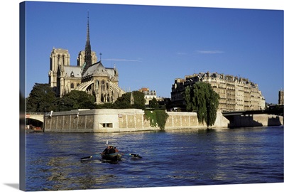 France, Paris, Notre Dame cathedral and the Ile de la Cite