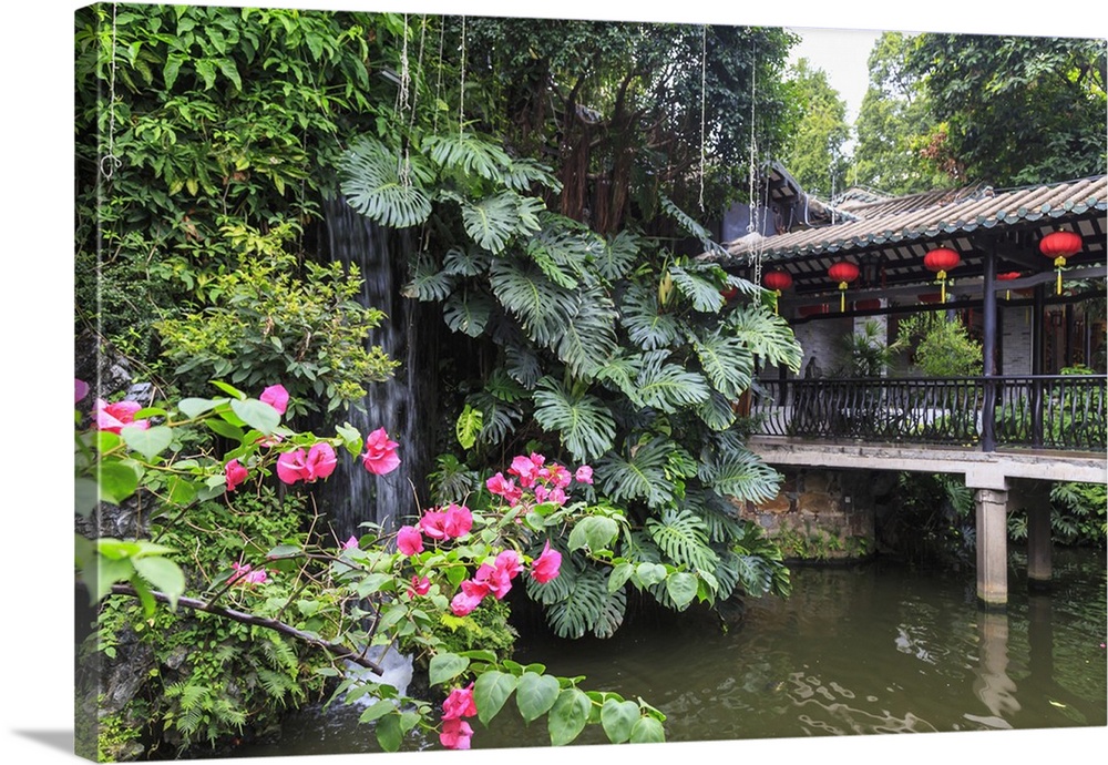Garden Waterfall, Panxi Restaurant, Lichi Bay, Guangzhou, China.