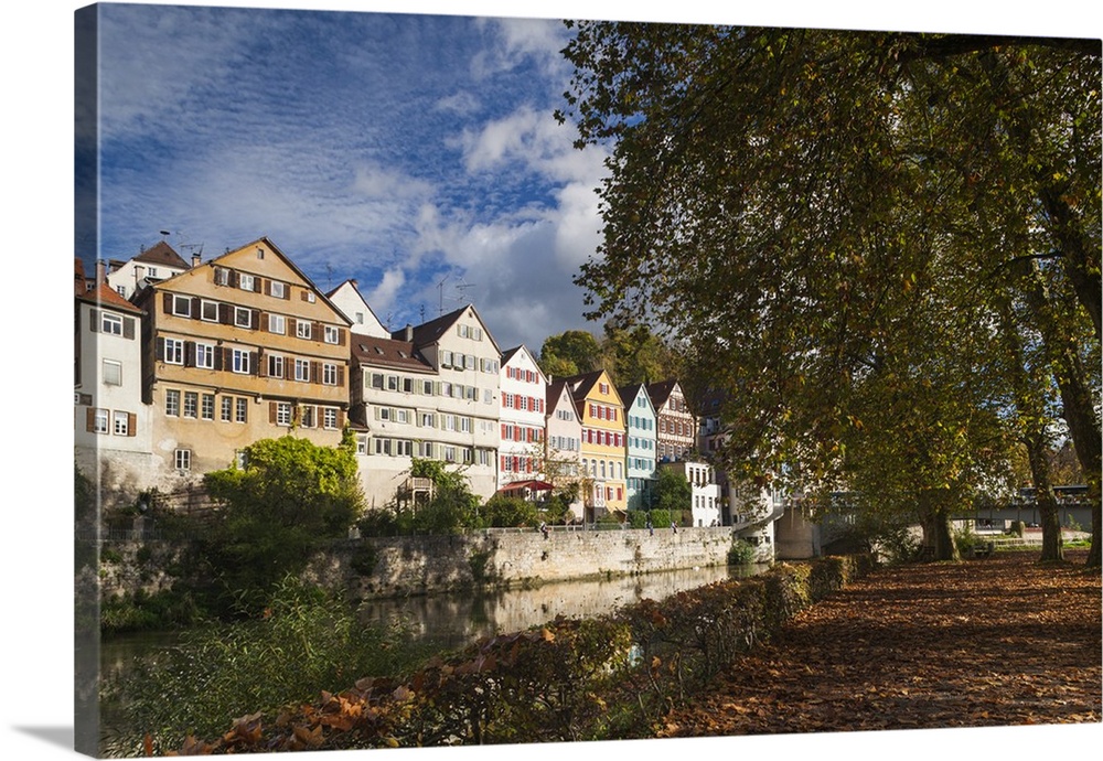 Germany, Baden-Wurttemburg, Tubingen, old town buildings along the Neckar River.
