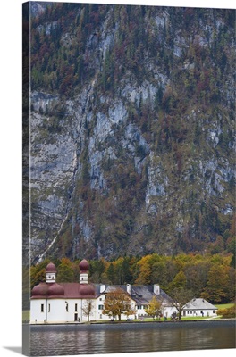 Germany, Bavaria, Konigsee, St. Bartholoma, St. Bartholoma Chapel, fall