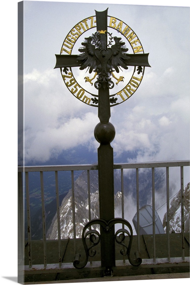 Europe, Germany, Bayern, Garmisch, Patenkirchen. Atop the Zugspitze, highest peak in Germany