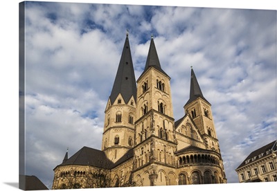 Germany, Nordrhein-Westfalen, Bonn, Munsterbasilika basilica, exterior