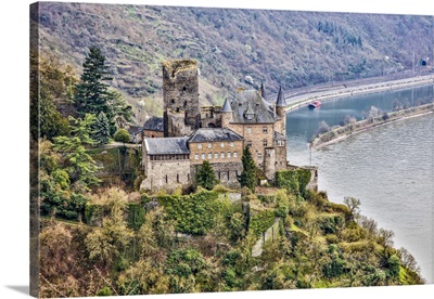 Germany, Rhineland-Palatinate, St Goarshausen, Cat Castle