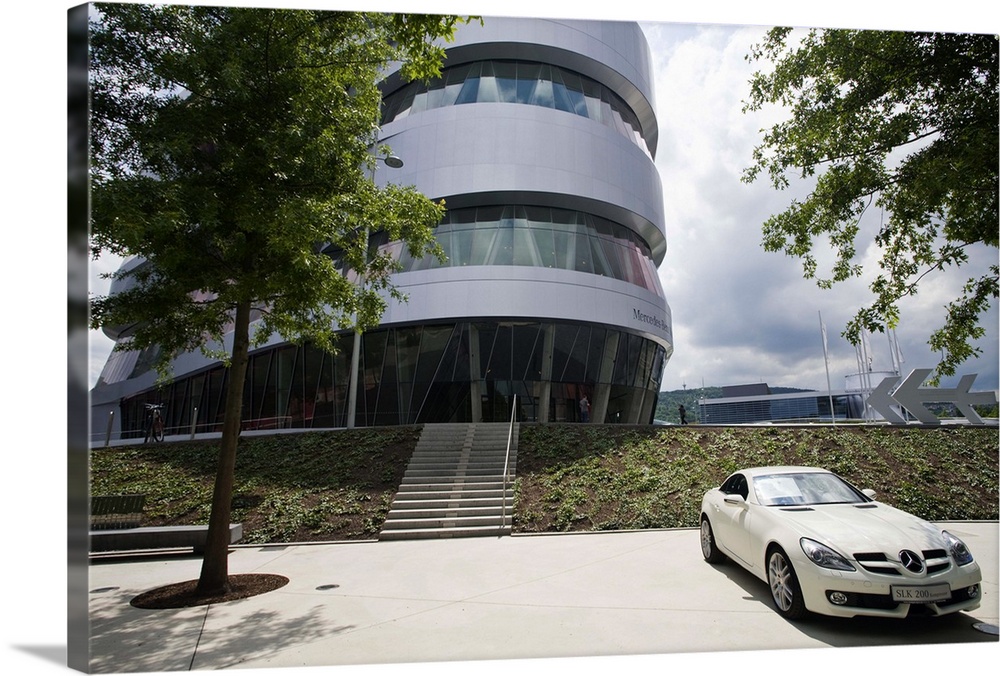 Germany, Baden-Wurttemberg, Stuttgart. Mercedes Benz Museum, exterior.