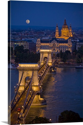 Hungary, Budapest, Chain Bridge Over The River Danube