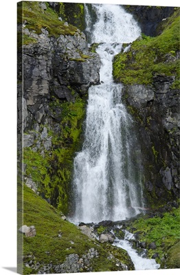 Iceland, Westfjords, Jokulflrdir, Lonagfjordur Nature Reserve, Remote fjord waterfall