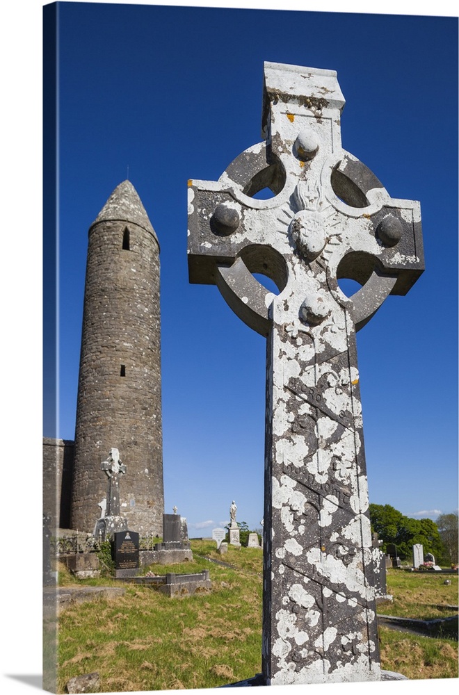 Ireland, County Mayo, Castlebar, Turlough Round Tower, 9th century.