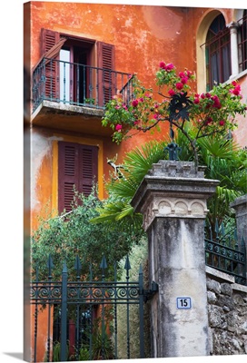 Italy, Brescia Province, Gardone Riviera. Villa detail