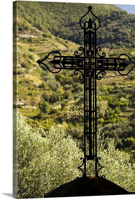 Italy, Cinque Terre, Monterosso, Iron cross outside Church of the Cappuccin Monks