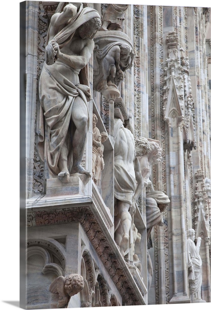 ITALY, Milan Province, Milan. Milan Cathedral, exterior sculptures.