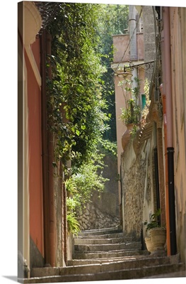 Italy, Sicily, Taormina: Hillside Alley