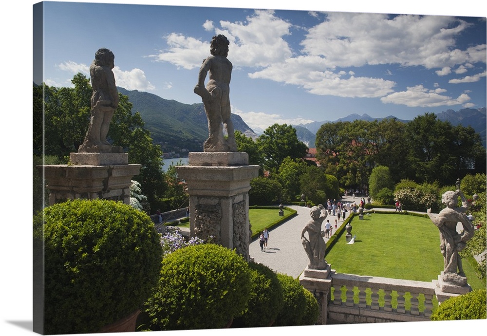 ITALY, Verbano-Cusio-Ossola Province, Stresa. Palazzo Borromeo terraced gardens, Isola Bella.