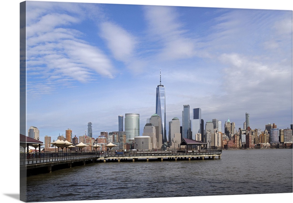 USA, North America, New York. Looking Towards J Owen Grundy Park In Jersey City, New Jersey, With One World Trade Center A...
