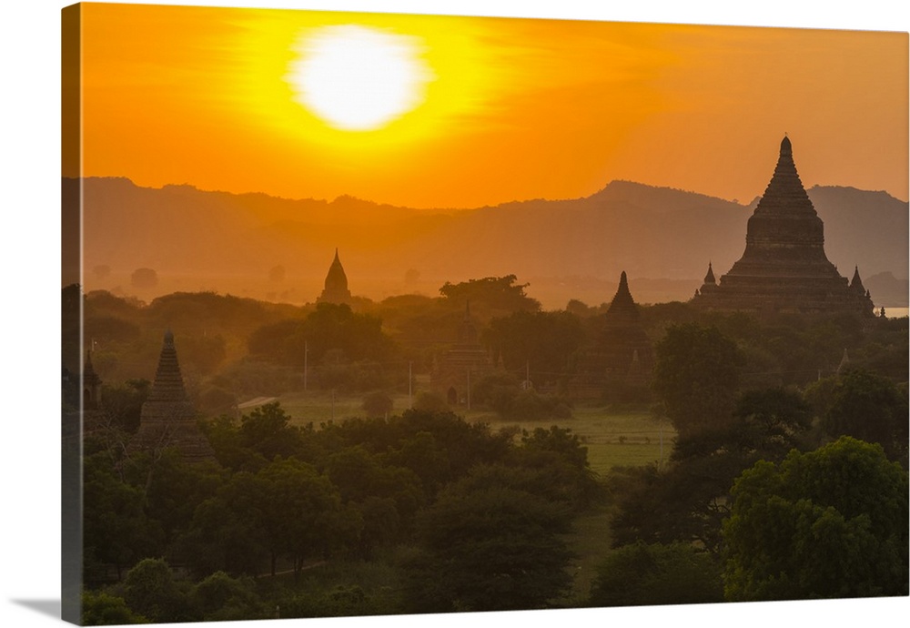 Myanmar. Bagan. Temples at sunset.