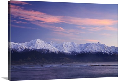 New Zealand, South Island, Kaikoura, Seaward Kaikoura Range at Dawn
