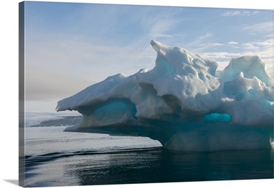 Norway, Barents Sea, Svalbard, Nordaustlandet, Palanderbukta, Zeipelodden, Large iceberg