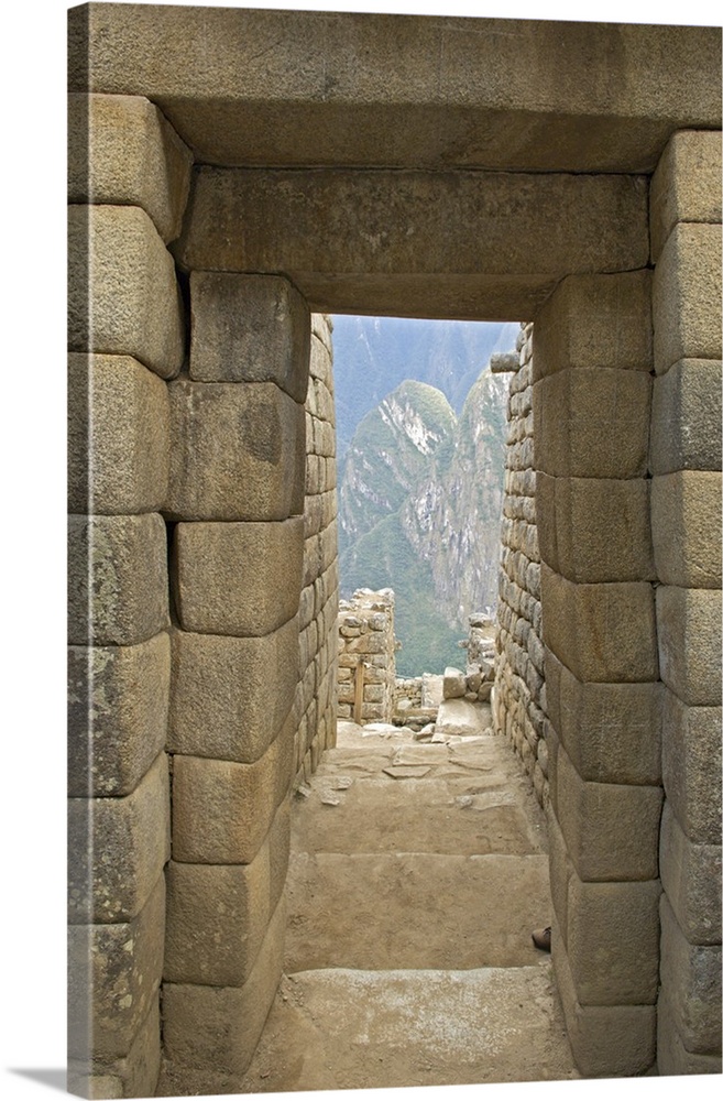 Peru, Machu Picchu, Close-up of double-jamb doorway entrance.