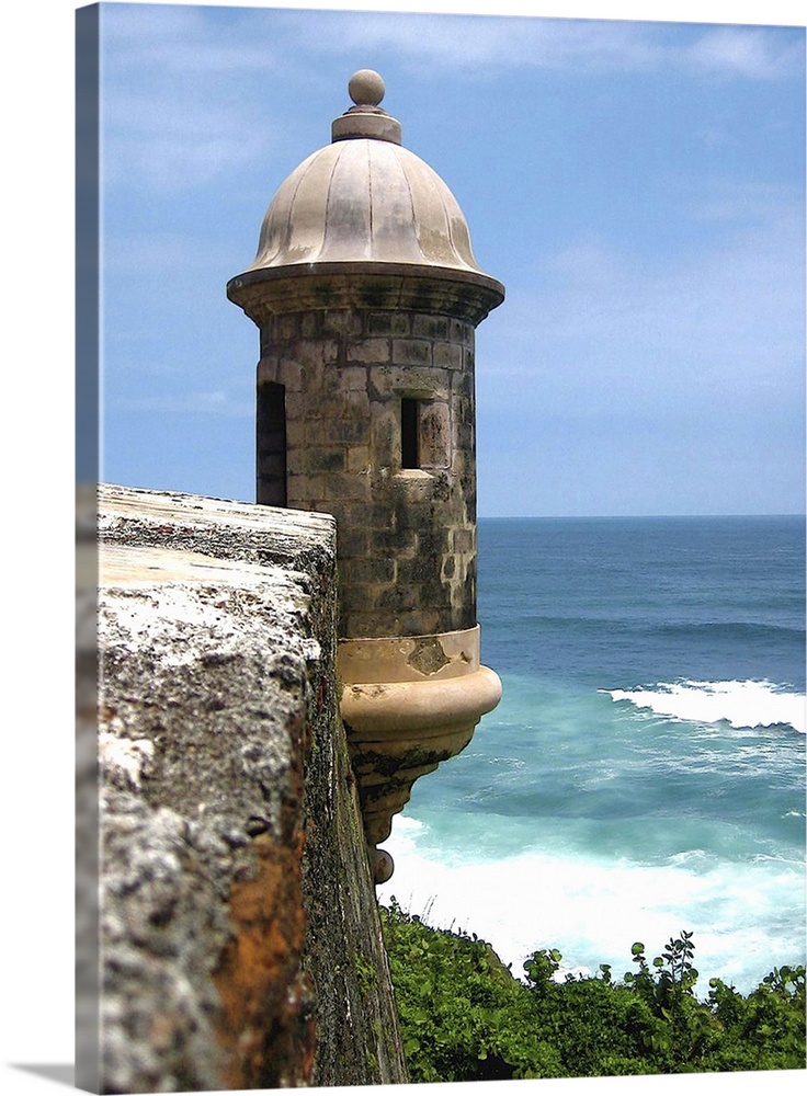 Puerto Rico, San Juan, Fort San Felipe del Morro, Watch tower and ocean.