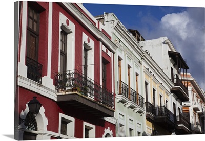 Puerto Rico, San Juan, Old San Juan, Plaza de Colon, plaza buildings