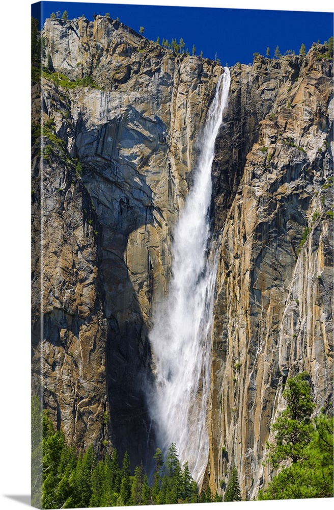 Ribbon Falls, Yosemite National Park, California