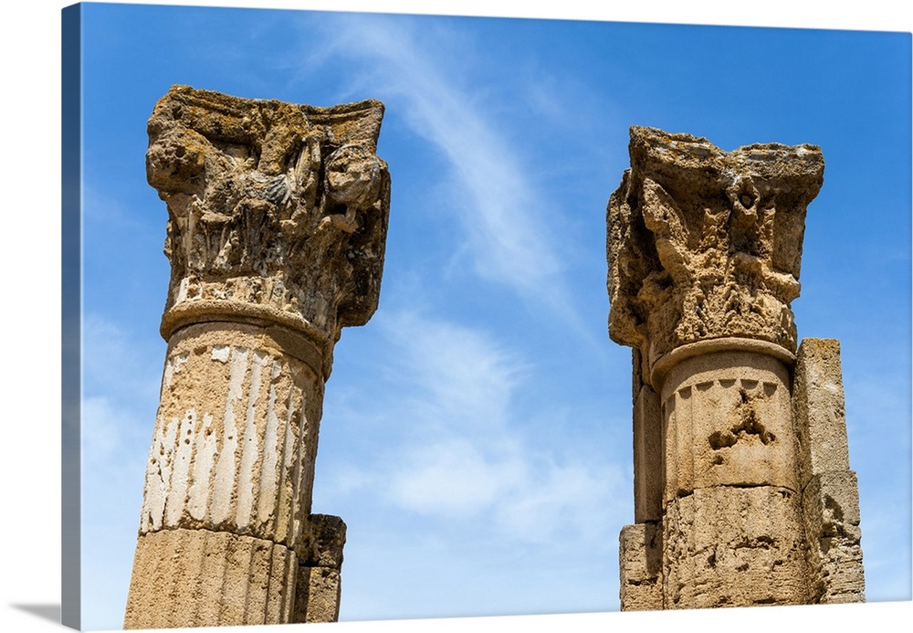 Roman Corinthian capital, Utica Punic and Roman archaeological site, Tunisia, North Africa.