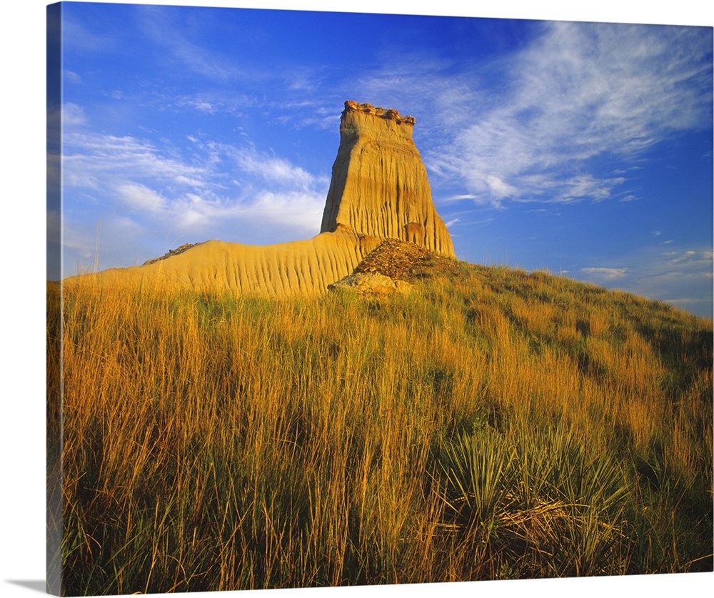 Sandstone monument in the badlands of the Little Missouri National Grasslands, North Dakota, USA