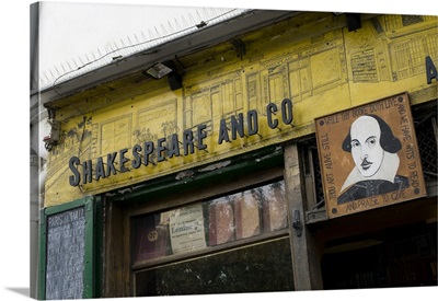 Shakespeare And Company Book Store, Quartier Latin, Paris, France