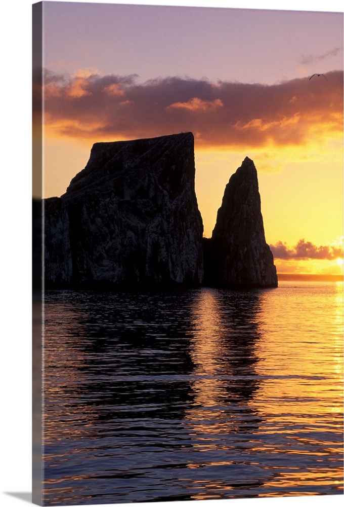 South America, Ecuador, Galapagos, San Crisobal Island, Kicker Rock, aka Leon Dormido.