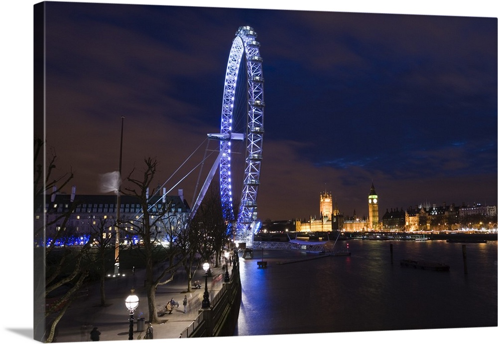 ENGLAND-London:.Southbank-.The London Eye and Houses of Parliament -Evening